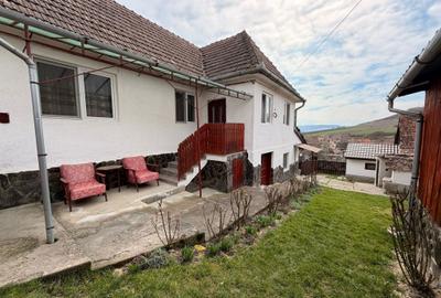 Casă cu 3 camere în Boiu - 4