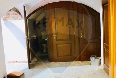 Spațiu comercial, de 168 mp, în Ultracentral - 9