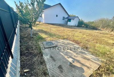 Casa Cocheta - 500 mp Teren - Gaze Canalizare Apa Electricitate - 10