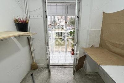 Spațiu comercial, de 47 mp, în Central - 3