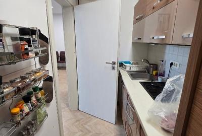 Inchiriez birou penthouse,et.6 - 8