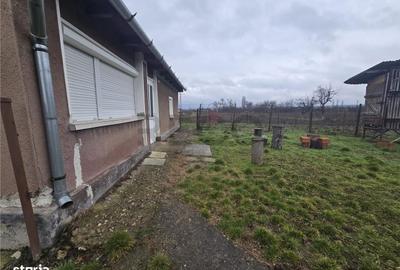 Casă cu 2 camere cu Teren 2685 Mp în Curtuișeni - 16