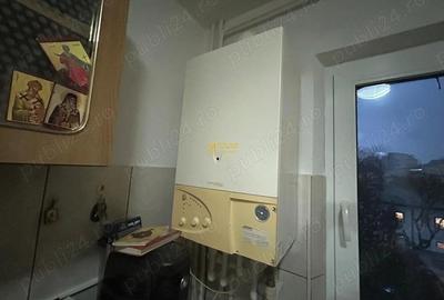Apartament cu 3 camere semidecomandat în Păcurari - 3