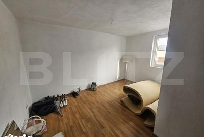 Casă cu 6 camere cu Teren 451 Mp în Central - 1
