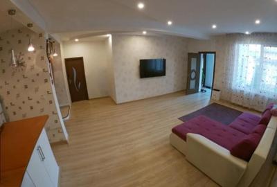 Casă individuală cu 5 camere cu Canalizare în Central - 3