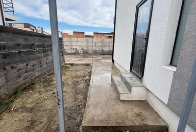 Duplex cu 3 camere cu Canalizare în Prelungirea Ghencea - 12
