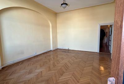 Apartament cu 4 camere semidecomandat în Calea Călărașilor - 16