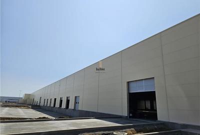 Spatii Industriale - 9000 mp - Productie - Depozitare - Distributie - 8