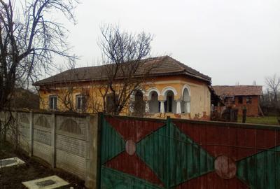 Casă cu 4 camere în Rotunda - 4