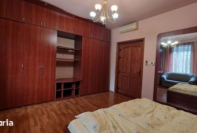 Apartament cu 3 camere în Decebal - 13