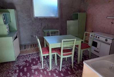 Casă cu 3 camere cu Teren 650 Mp în Central - 2