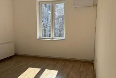 Spațiu comercial, de 90 mp, în P-ța Victoriei - 3