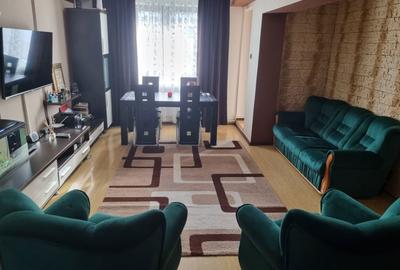 Apartament cu 3 camere decomandat în Hârșova - 8