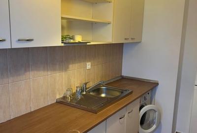 Titan - Rasarit de soare - Metrou - Parcare - Renovat - 3