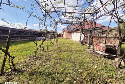 Casă cu 5 camere decomandat cu Teren 1600 Mp în Dobreni - 16