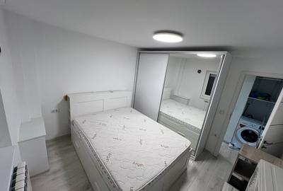 Apartament cu 2 camere semidecomandat în Berceni