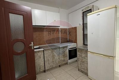 Apartament cu 3 camere decomandat în Bordei - 16