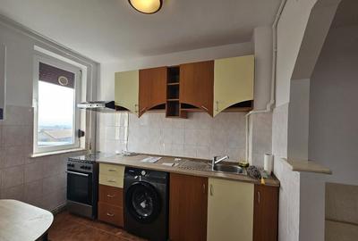 Apartament 2 camere, decomandat Zona Ceta?ii - 3