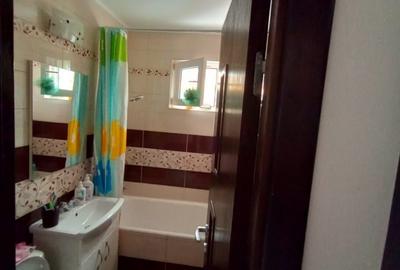 Apartament cu 3 camere semidecomandat în Central - 6