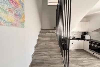 Casă cu Teren 300 Mp în Sânmartin - 1