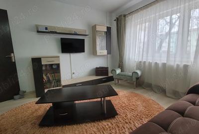 Garsonieră decomandată în Petros - 3