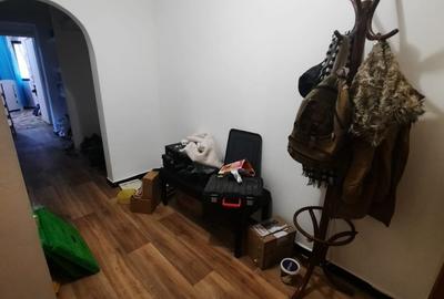 Apartament cu 3 camere decomandat, zona Cug - 12