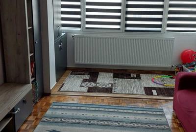 Apartament cu 3 camere nedecomandat în Central - 1