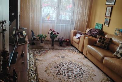 Apartament cu 3 camere decomandat în Păcurari - 11