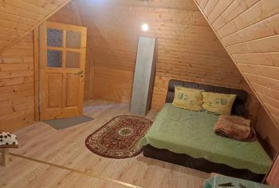 Casă cu 4 camere în Central - 2