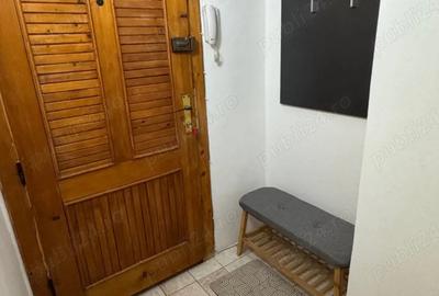 Garsonieră decomandată în Lipovei