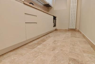 Apartament cu 5 camere decomandat în P-ța Romană - 12