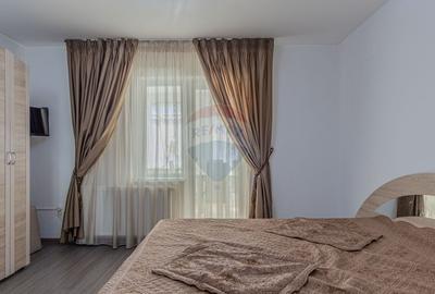 Casă / Vilă cu 10 camere de vânzare in Moieciu de Jos - 16