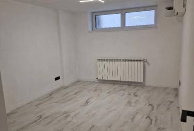 Apartament cu 5 camere semidecomandat în Romană - 4