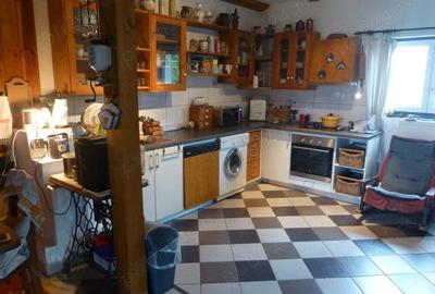 Casă cu Teren 2850 Mp în Brebu - 3