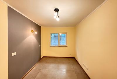 Ap. 3 camere , decomandat , incalzire in pardoseala-Complex Studentesc - 2