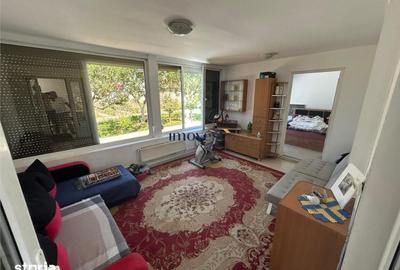 Casă cu 6 camere cu Teren 900 Mp în Vetiș - 1