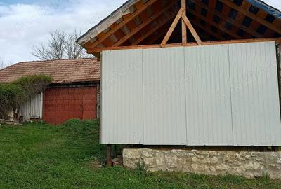 Casa la sat- cu teren de 3000 m - 3