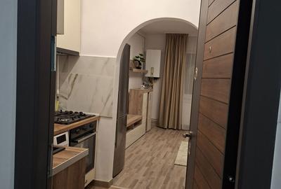 Garsonieră semidecomandată în Noua - 7