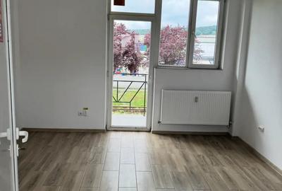 Spațiu comercial, de 16 mp, în Traian - 4