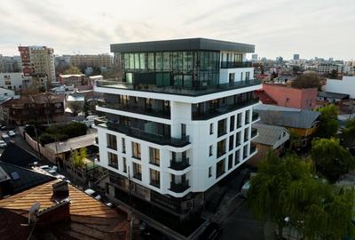 Penthouse cu 4 camere decomandat în Decebal