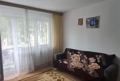 Apartament cu 3 camere semidecomandat în Astra - 2