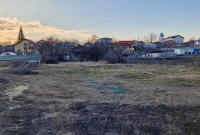Teren de 886 mp, în Holboca - 1