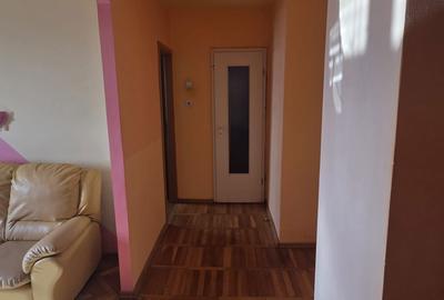 Apartament cu 3 camere semidecomandat, mobilat în Circumvalațiunii - 2
