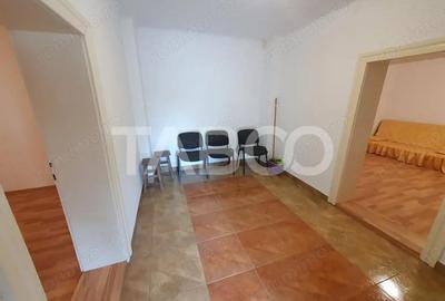 Teren de 1500 mp, în Săcel - 11