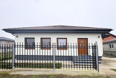 Casa la sol 4 camere , Valu lui Traian - 1