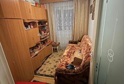 Persoana fizica vand apartament 2 camere decomandat,41,5 mp in Zona Soarelui - 1