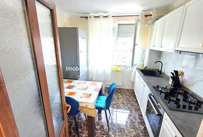Vanzare 2 camere - Imobiliare MAXICONFORT - 6