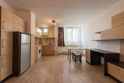 Apartament o camera de vanzare in Manastur, Cluj Napoca