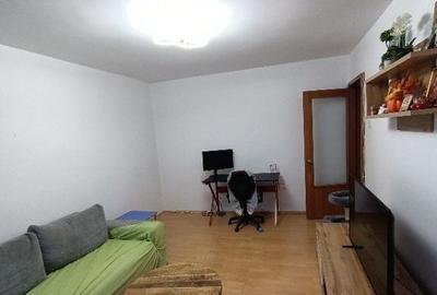 APARTAMENT MODERN MOBILAT & UTILAT BLOC 1982 ETAJ 2/4 GORJULUI METROU - 2