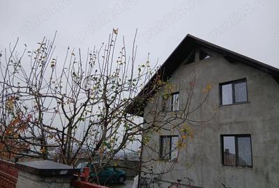 Casă în Central - 1